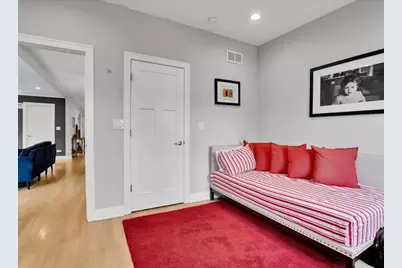 5719 W Dakin Street, Chicago, IL 60634 - Photo 17