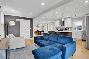 5719 W Dakin St, Chicago, IL 60634 - Photo 13