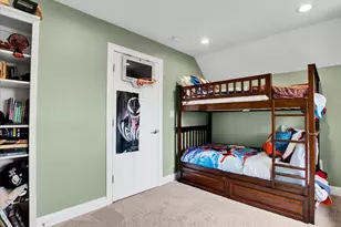 5719 W Dakin St, Chicago, IL 60634 - Photo 23