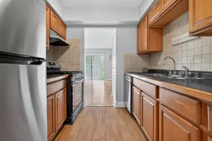 7117 W 93rd St, Oak Lawn, IL 60453 - Photo 3