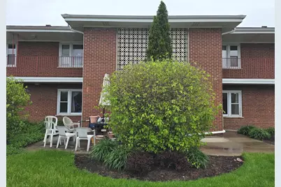1105 Holiday Lane #6, Des Plaines, IL 60016 - Photo 1