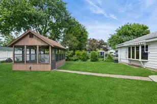 11624 S Ridgeland Ave, Worth, IL 60482 - Photo 5
