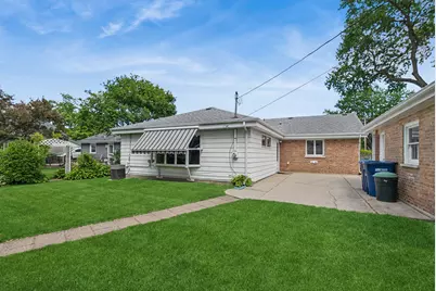 11624 S Ridgeland Avenue, Worth, IL 60482 - Photo 7