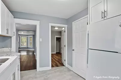 937 N County Street, Waukegan, IL 60085 - Photo 7