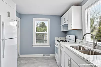 937 N County Street, Waukegan, IL 60085 - Photo 5