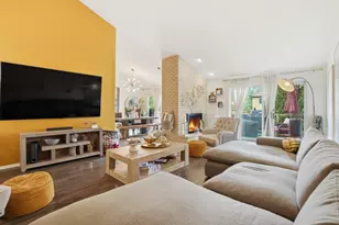 18547 Fresno Ln, Homewood, IL 60430 - Photo 3