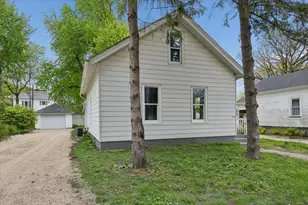 405 S Grant St, Earlville, IL 60518 - Photo 1