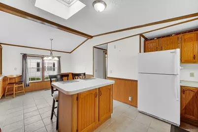 633 Mohawk Trail, Marengo, IL 60152 - Photo 5