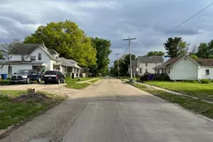 310 5th Ave, Kewanee, IL 61443 - Photo 7