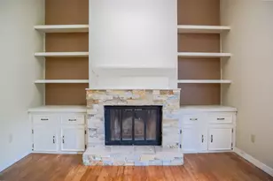 1207 W Dianne Ln, Mahomet, IL 61853 - Photo 7
