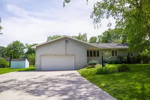 1207 W Dianne Ln, Mahomet, IL 61853 - Photo 27