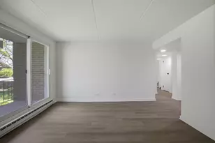 255 S West Ave, Elmhurst, IL 60126 - Photo 13