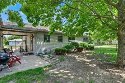 430 E Dent Street, Gilman, IL 60938 - Photo 25