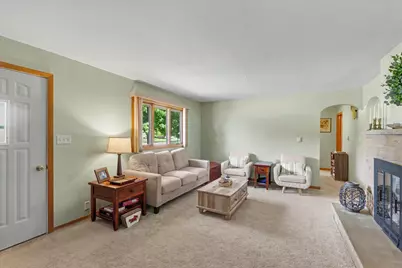 430 E Dent Street, Gilman, IL 60938 - Photo 7