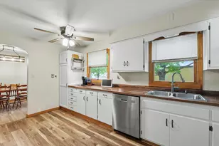 430 E Dent St, Gilman, IL 60938 - Photo 15