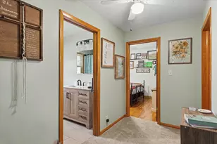 430 E Dent St, Gilman, IL 60938 - Photo 17