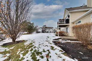 460 Mayflower Ln, Bartlett, IL 60103 - Photo 3