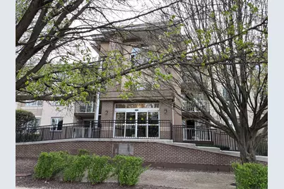 10700 S Washington Street #301, Oak Lawn, IL 60453 - Photo 1