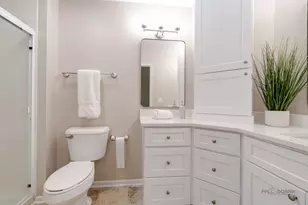 130 Newfield Ct, Buffalo Grove, IL 60089 - Photo 17