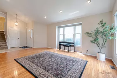 130 Newfield Court, Buffalo Grove, IL 60089 - Photo 5