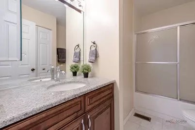 130 Newfield Court, Buffalo Grove, IL 60089 - Photo 13