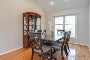 130 Newfield Ct, Buffalo Grove, IL 60089 - Photo 7