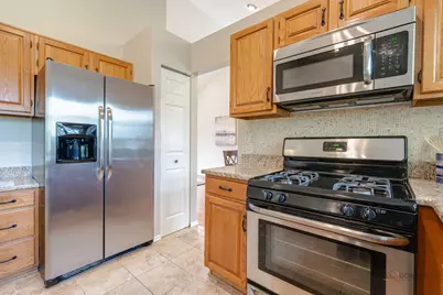 130 Newfield Court, Buffalo Grove, IL 60089 - Photo 11