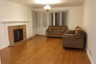 6707 N Keating Ave, Lincolnwood, IL 60712 - Photo 5