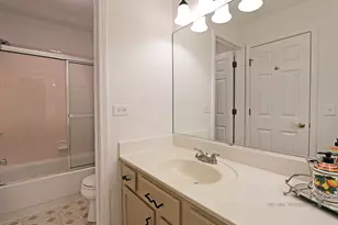 299 Haywood Dr, Round Lake, IL 60073 - Photo 19