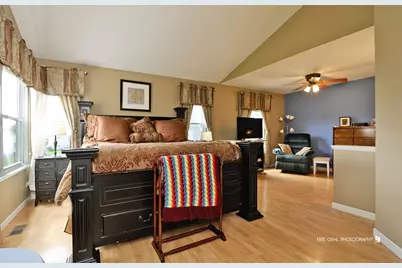 299 Haywood Drive, Round Lake, IL 60073 - Photo 13