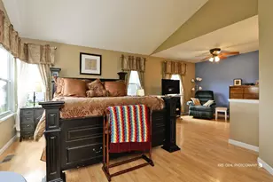 299 Haywood Dr, Round Lake, IL 60073 - Photo 13
