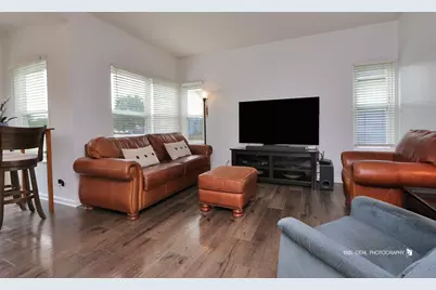 299 Haywood Drive, Round Lake, IL 60073 - Photo 5