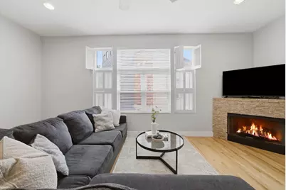2306 W Bloomingdale Avenue #D, Chicago, IL 60647 - Photo 7