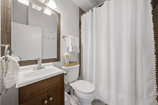2306 W Bloomingdale Ave, Chicago, IL 60647 - Photo 23