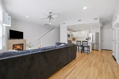 2306 W Bloomingdale Avenue #D, Chicago, IL 60647 - Photo 11