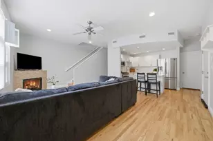 2306 W Bloomingdale Ave, Chicago, IL 60647 - Photo 11