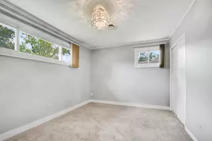 273 Mohawk St, Park Forest, IL 60466 - Photo 9