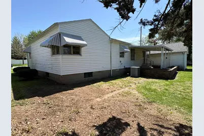 109 N 3rd Street, Hartsburg, IL 62643 - Photo 11