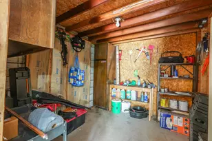 205 W 6th St, Aroma Park, IL 60910 - Photo 37