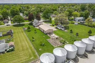 205 W 6th St, Aroma Park, IL 60910 - Photo 47