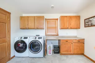 205 W 6th St, Aroma Park, IL 60910 - Photo 21