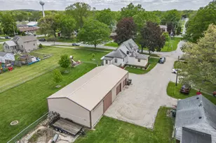 205 W 6th St, Aroma Park, IL 60910 - Photo 45