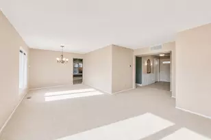 1145 Nottingham Ln, Hoffman Estates, IL 60169 - Photo 15