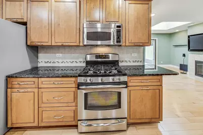 1145 Nottingham Lane, Hoffman Estates, IL 60169 - Photo 7