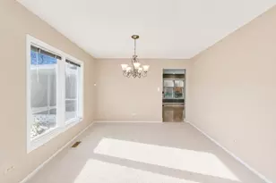 1145 Nottingham Ln, Hoffman Estates, IL 60169 - Photo 19
