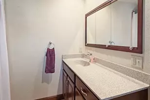 2711 Royal Oaks Dr, Freeport, IL 61032 - Photo 25
