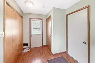 2711 Royal Oaks Dr, Freeport, IL 61032 - Photo 17