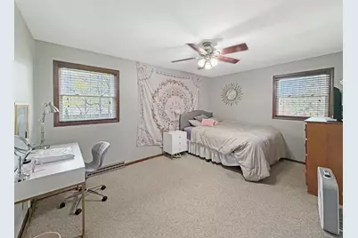 2711 Royal Oaks Drive, Freeport, IL 61032 - Photo 27