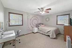 2711 Royal Oaks Dr, Freeport, IL 61032 - Photo 27