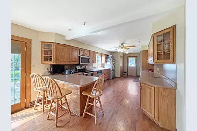 2711 Royal Oaks Drive, Freeport, IL 61032 - Photo 5